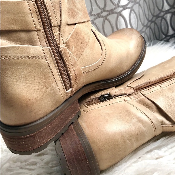 Guess Tan/Camel Leather Strappy Boots 👢 - Picture 6 of 8
